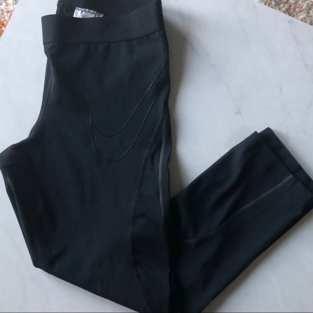 Black Hypercool Nike Leggings
